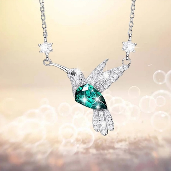 Silver tone Fashion Crystal Hummingbird Pendant Necklace Exquisite Shiny Zircon - Picture 2 of 10